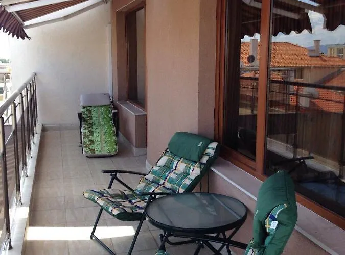 2-х комнатные в г.поморие болгария *