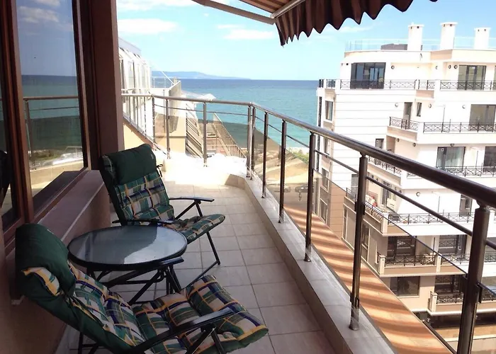 2-х комнатные в г.поморие болгария * Pomorie